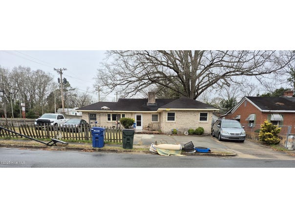 100 Miller Street, Kinston, NC 28501