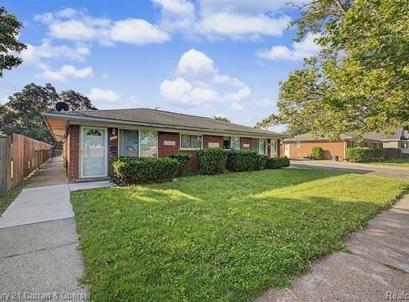 1521 Electric Avenue, Lincoln Park, MI 48146