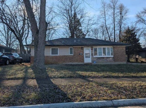 119 Well St, Park Forest, IL 60466