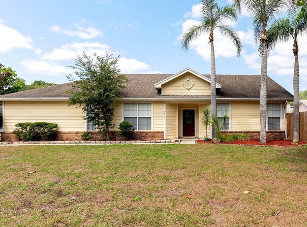321 MOFFAT LOOP, OVIEDO, FL 32765