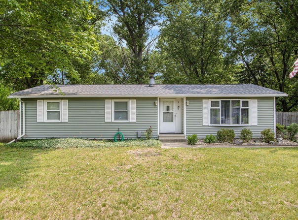 51591 Oak Drive, Mattawan, MI 49071