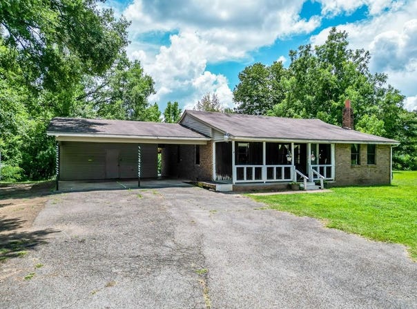 2640 Hwy 315, WATER VALLEY, MS 38655