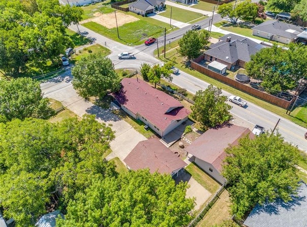 401 S 4th Street, Crandall, TX 75114