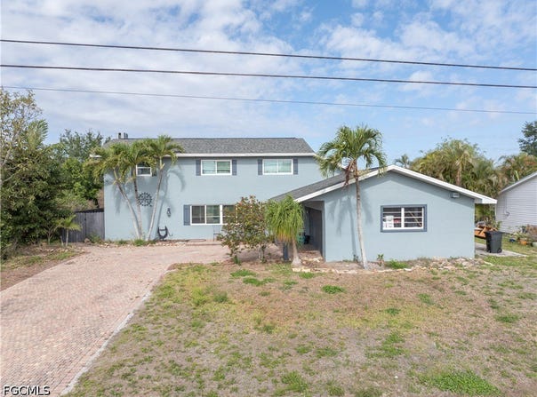 906 NE 2nd Avenue, Cape Coral, FL 33909