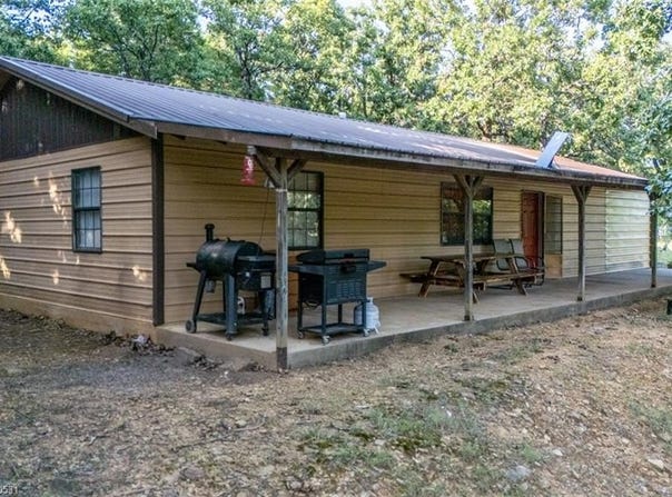 43795 Lockhart LN, Heavener, OK 74937