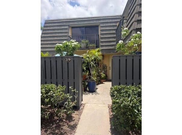 319 3RD Way, West Palm Beach, FL 33407