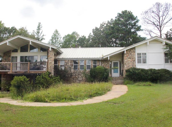 2435 Cleveland Adams Road, Golden, MS 38847