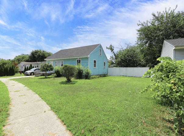 75 E Wright St, Pleasantville, NJ 08232