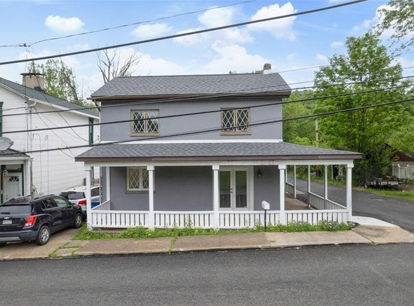 146 Mill St, Penn Hills, PA 15147