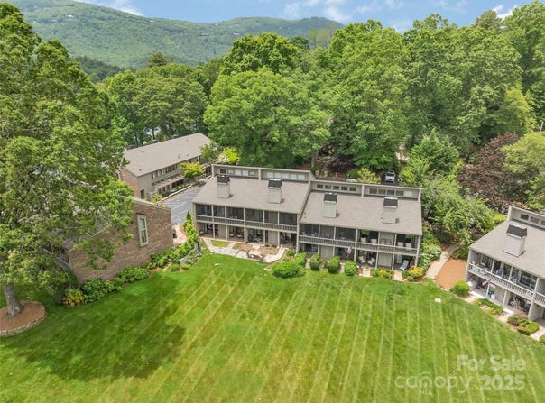 55 Toxaway Shores unit: 14, Lake Toxaway, NC 28747