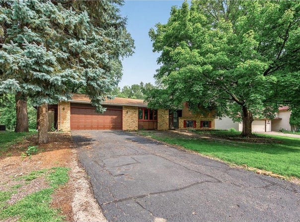 3416 75th Avenue N, Brooklyn Park, MN 55443