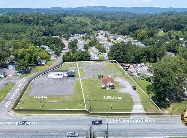2213 Cleveland Hwy, DALTON, GA 30721