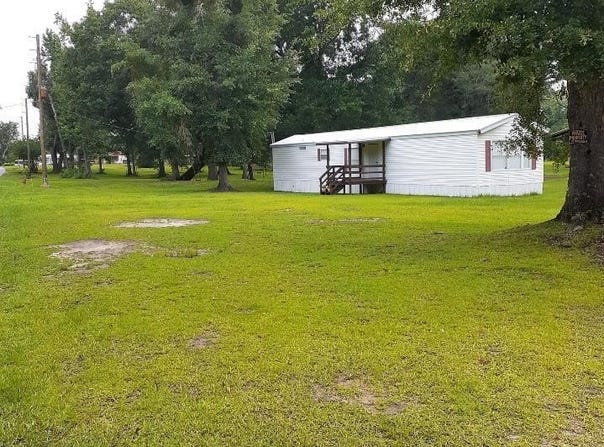 3042 Henderson Road, Cottondale, FL 32431