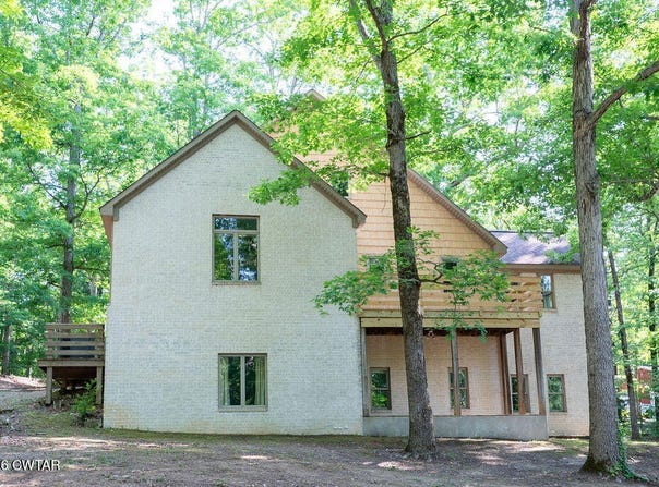 1399 Mifflin Road, Jackson, TN 38301