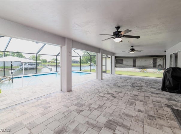 2201 SE 10th Avenue, Cape Coral, FL 33990