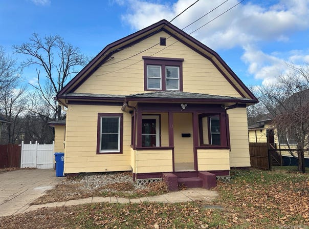 13 Elm Street, Middletown, NY 10940