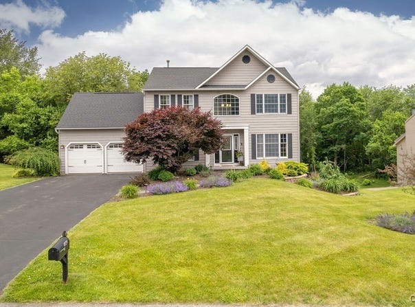 4929 Cornish Heights Parkway, Onondaga, NY 13215