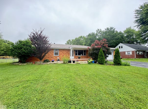 8394 E Mulberry Street, Columbus, IN 47203