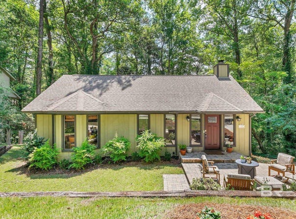332 Ridgewood Drive, Daphne, AL 36526