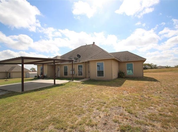 120 Collett Court, Weatherford, TX 76088