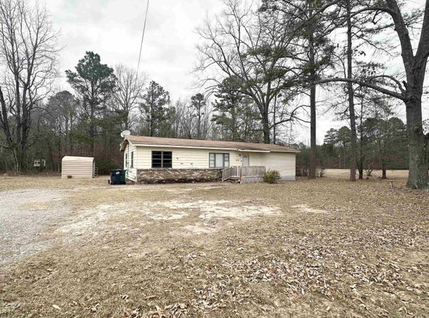 8033 Sulphur Springs Rd., Pine Bluff, AR 71603