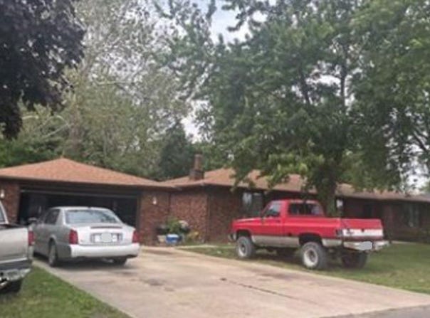 220 S FALL Street, Paxton, IL 60957