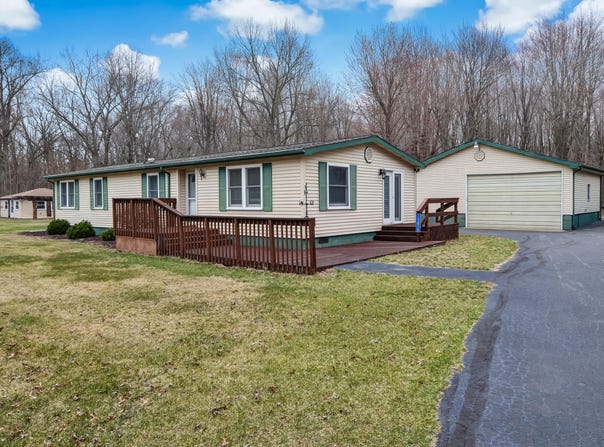 1583 N Derby Avenue, Chesterton, IN 46304