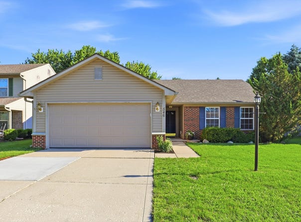 546 E Pine Ridge Drive, Westfield, IN 46074