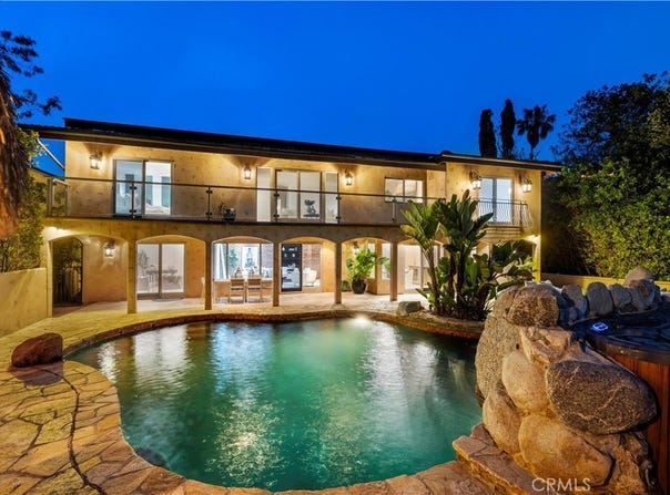 8000 Oceanus Drive, Los Angeles, CA 90046