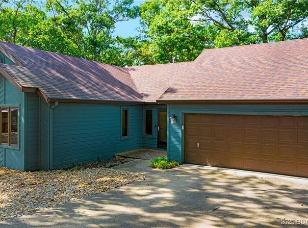6 Crocker Court, Lake Ozark, MO 65049