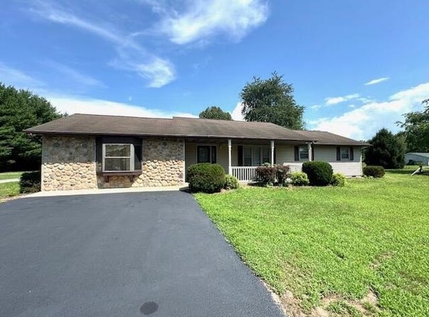 2760 S Lovelia Drive, Knox, IN 46534