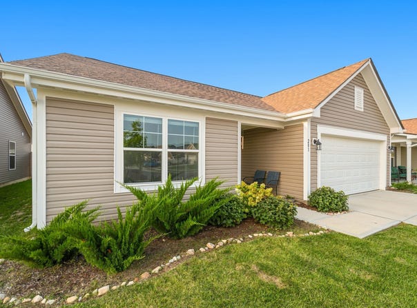281 Waters Edge, Pendleton, IN 46064