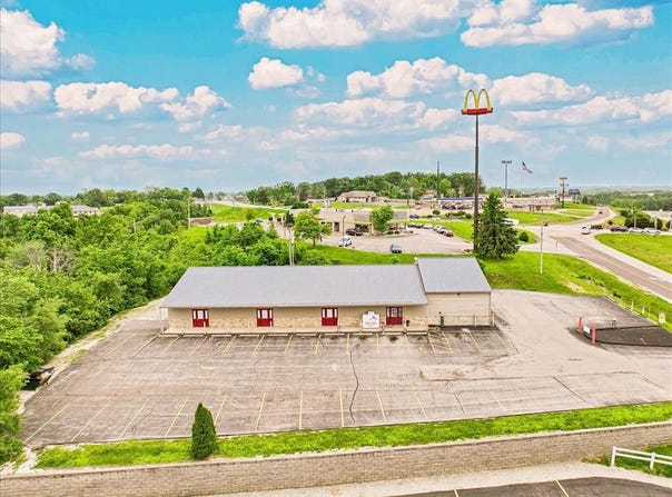 1000 S Outer Road, St Clair, MO 63077