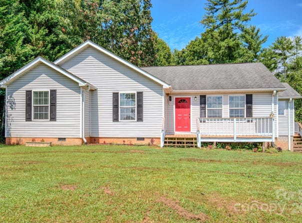 2606 Bear Creek Road, Marshall, NC 28753