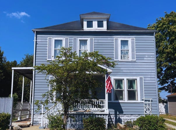227 S 7th Street, Vincennes, IN 47591