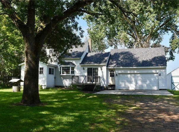 10536 186th Street, Silver Lake, MN 55381