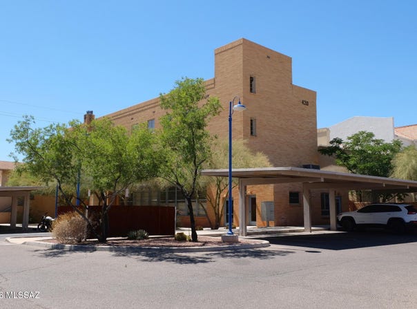 420 S 6th Avenue, Tucson, AZ 85701