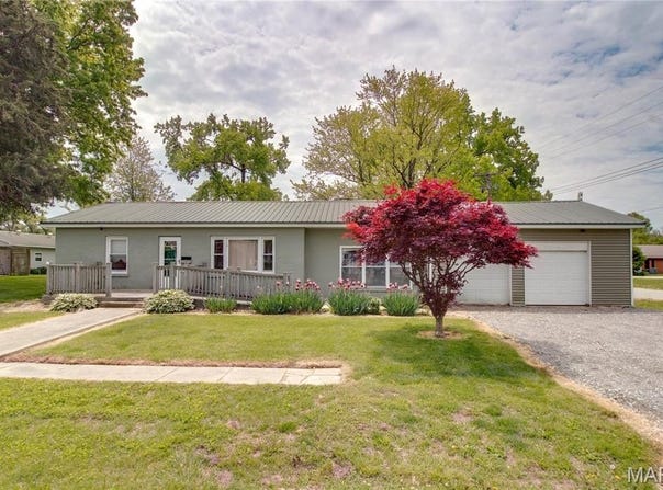 1010 Walnut Street, Greenfield, IL 62044