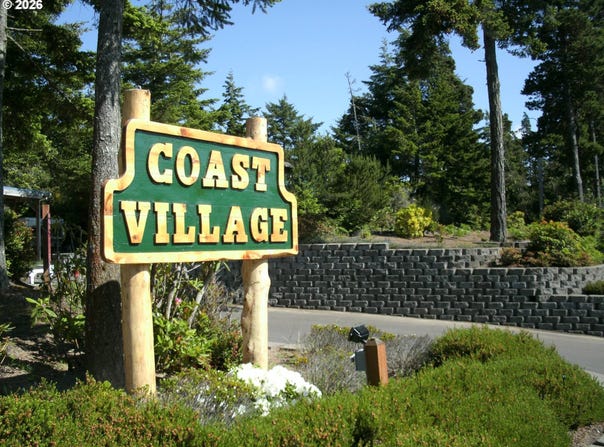 223 AZALEA St, Florence, OR 97439