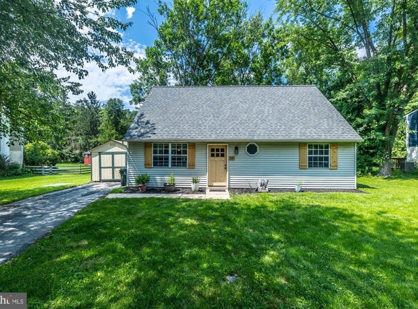 9 GLEN RIDGE DRIVE, DOWNINGTOWN, PA 19335