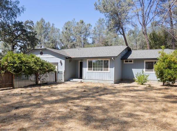 12656 Shalon Drive, Redding, CA 96001
