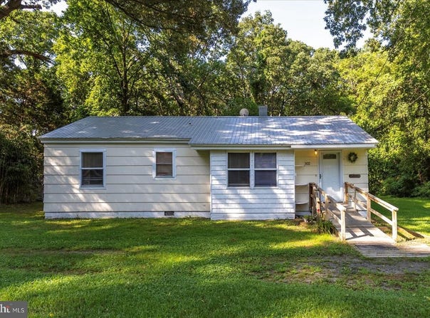302 Pine Way, Salisbury, MD 21804