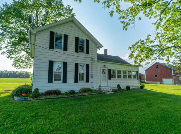 18216 S Schwark Road, Three Oaks, MI 49128