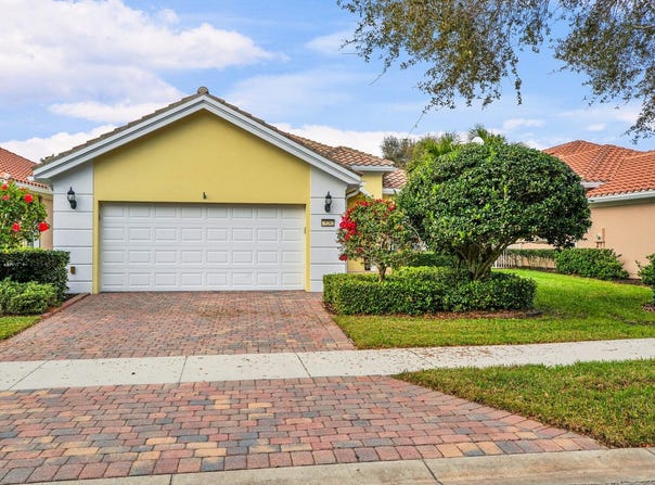 5282 Eleuthra Circle, Vero Beach, FL 32967
