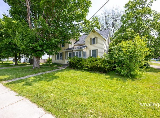 186 N Elm Street, Sparta, MI 49345