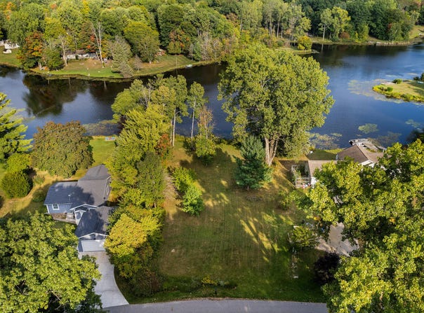 W Shore Drive lot: 33, Stanton, MI 48888