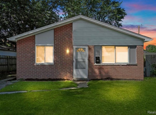 6516 Oak Street, Taylor, MI 48180