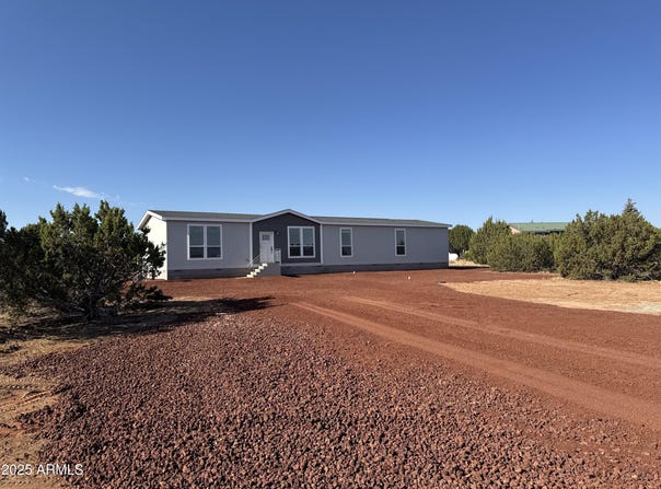 8493 Huggins Drive, Show Low, AZ 85901