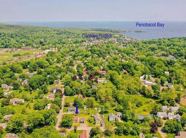 18 Oak Street, Camden, ME 04843