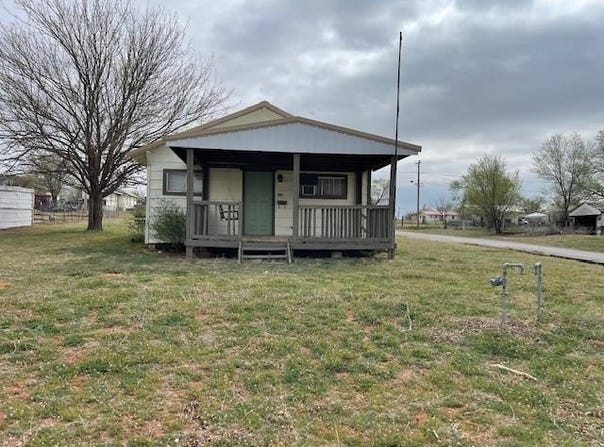 802 N 7th Street Street, Sayre, OK 73662